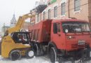 Сегодня хвалынские дорожники приступили к очистке дорожных перекрёстков на улице Ленина