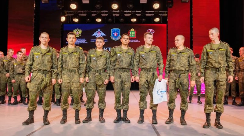 Саратовские гвардейцы завершили участие в окружных сборах